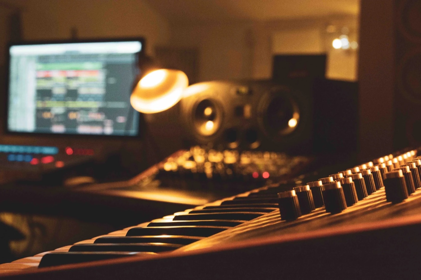 Studio Eole control room, keyboard and monitors